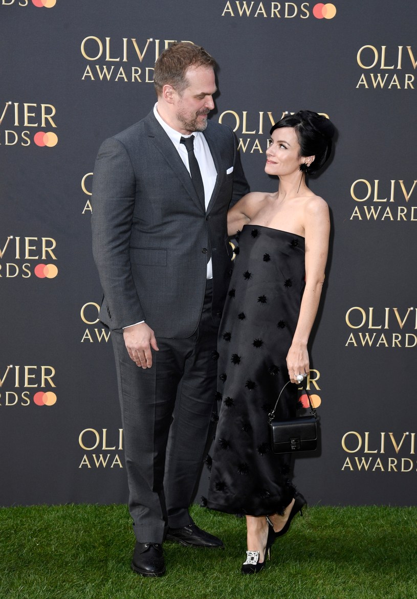 David Harbour i Lily Allen /Gareth Cattermole /Getty Images