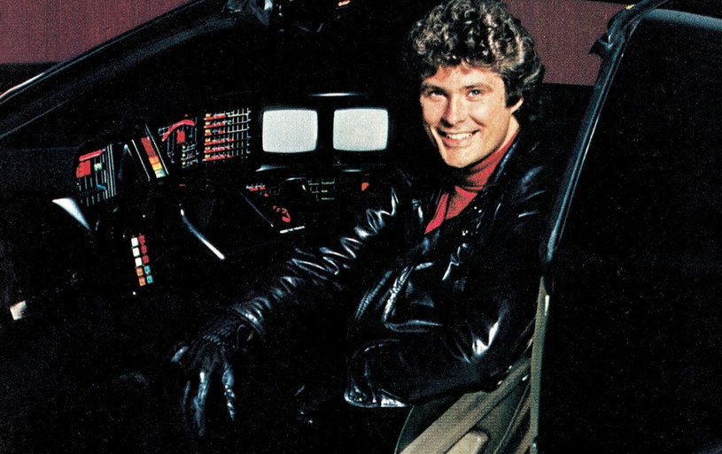 David Hasselhoff w samochodzie K.I.T.T z serialu "Knight Rider" /TV Guide Courtesy Everett Collection /East News
