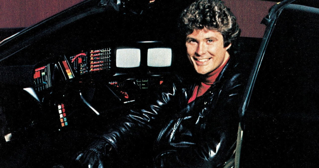 David Hasselhoff w samochodzie K.I.T.T z serialu "Knight Rider" /TV Guide Courtesy Everett Collection /East News