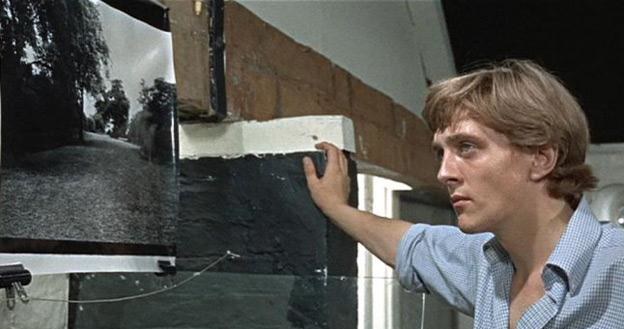 David Hemmings w filmie "Powiększenie" Michelangelo Antonioniego /materiały prasowe