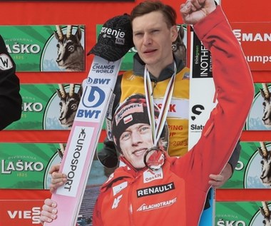 "Dawid Kubacki na podium" w Planicy. Niezwykłe gesty skoczków