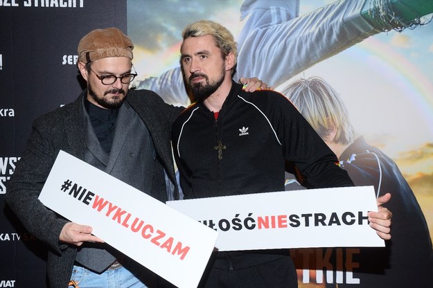 Dawid Ogrodnik i Daniel Rycharski na premierze filmu w Warszawie /Jarosław Antoniak /