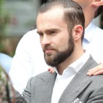 Dawno niewidziany Sebastian Kulczyk połączył siły z Jurkiem Owsiakiem. Miliarder przeszedł niezwykłą metamorfozę