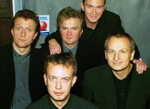 De Mono w 1999 roku (z prawej Marek Kościkiewicz i Andrzej Krzywy) - fot. Krzysztof Wojda /Reporter