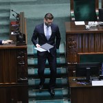 Debata w sprawie Bortniczuka. Opozycja chce odwołania ministra sportu, PiS staje w jego obronie