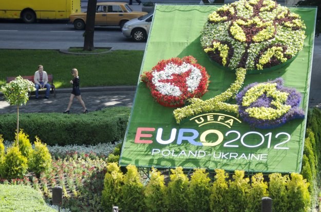 Decyzja o przyznaniu Polsce i Ukrainie EURO 2012 zapadła 18 kwietnia 2007 roku /AFP