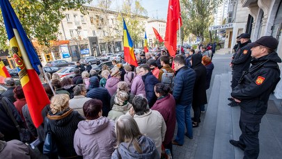 Decyzja parlamentu. Język mołdawski to język rumuński