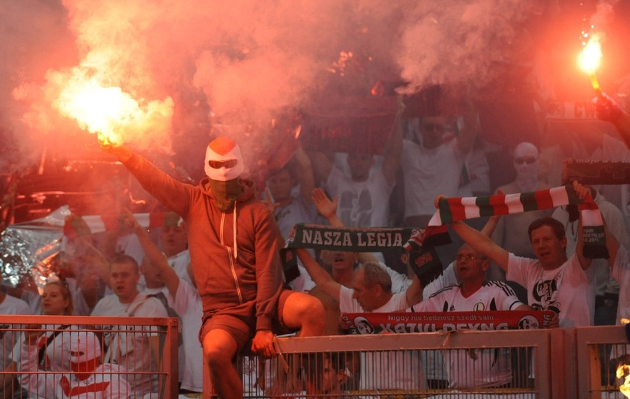 Decyzją UEFA Legia Warszawa zagra 3 października przy pustych trybunach /Bartłomiej Zborowski /PAP