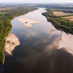 Deficyt wodny w Polsce. Dłuższe susze i niskie stany rzek