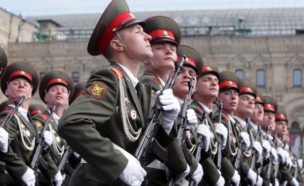 Defilada wojskowa na Placu Czerwonym  