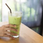matcha Deklasuje kawę mrożoną, działa przeciwzapalnie i pobudza. Dodaj do matchy na zimno, a będzie jeszcze zdrowsza