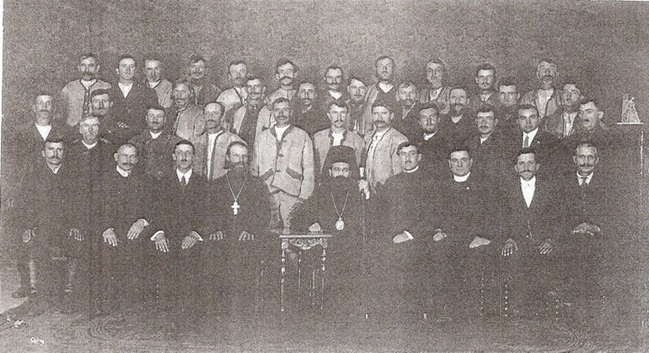 Delegacja Łemków na spotkaniu z prawosławnymi hierarchami w 1921 roku /archiwum S. Zagórskiego /INTERIA.PL