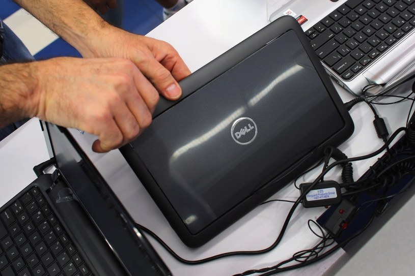 Dell pracuje nad bezprzewodowym ładowaniem baterii w swoich notebookach. /AFP