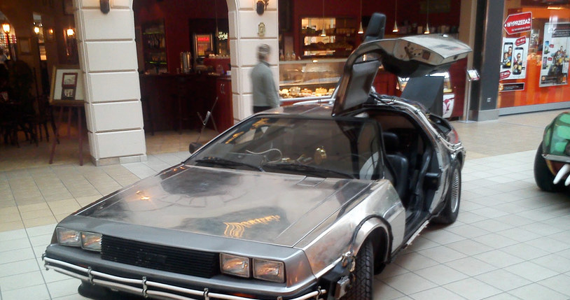 DeLorean w wersji z filmowej trylogii /Krzysztof Mocek /INTERIA.PL