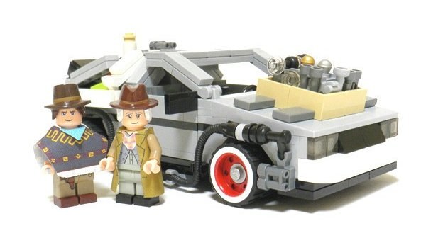 DeLorean z klocków Lego /Lego