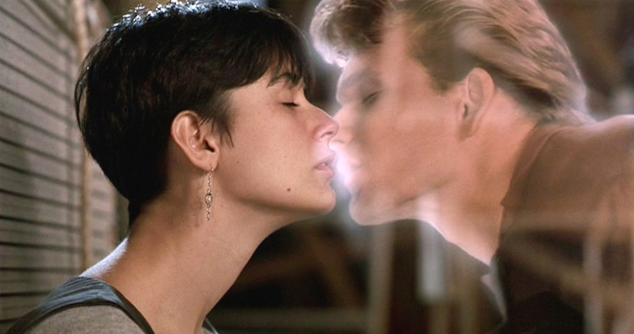 Demi Moore i Patrick Swayze w filmie "Uwierz w ducha" /CBS Photo Archive / Contributor /Getty Images