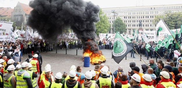 Demonstracja górniczych związków zawodowych, domagających od rządu planu ratunkowego dla branży /Andrzej Grygiel /PAP