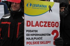 Demonstracja kupców przed Sejmem