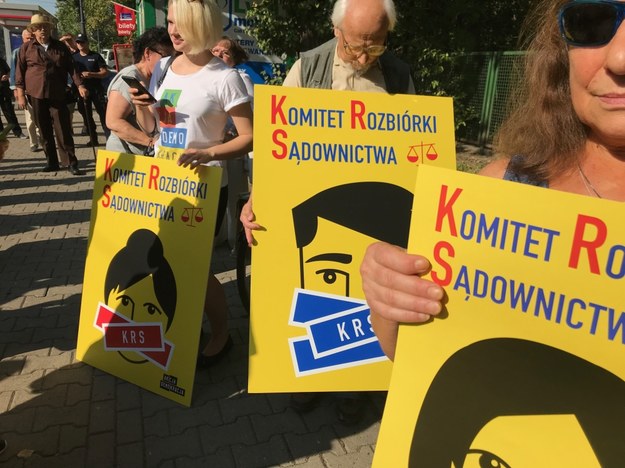 Demonstracja poparcia dla przesłuchiwanych sędziów /Tomasz Skory  /RMF FM