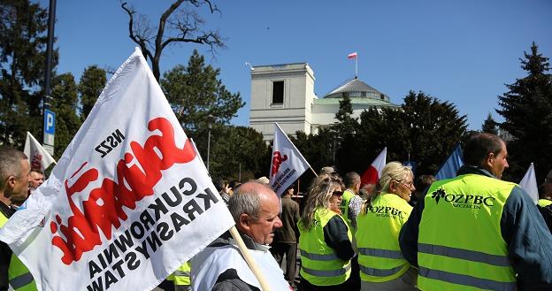 Demonstracja pracowników cukrowni i plantatorów buraków cukrowych związanych z KSC Polski Cukier /PAP