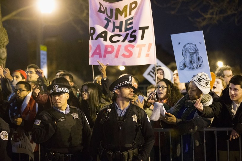 Demonstracja przeciwników Trumpa /AFP