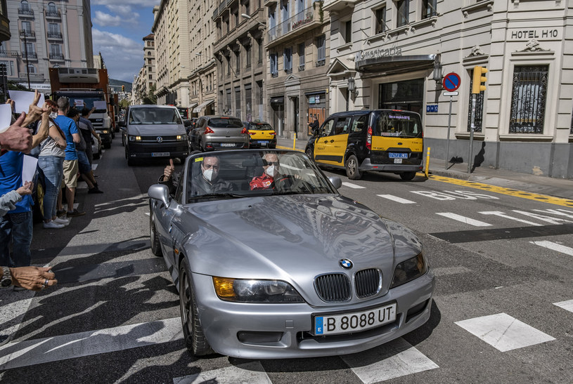 Demonstracja przeciwników wyrzucania samochodów z miast /Getty Images