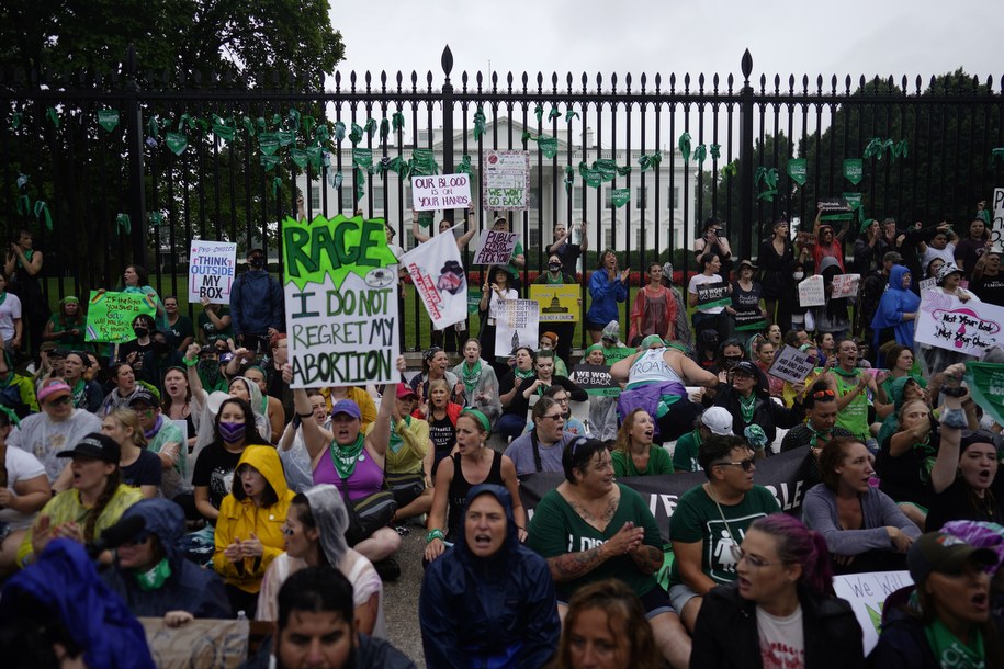 Demonstracja przed Białym Domem /WILL OLIVER  /PAP/EPA