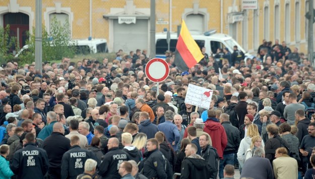 Demonstracja w Chemnitz /JENS SCHLUETER  /PAP/EPA