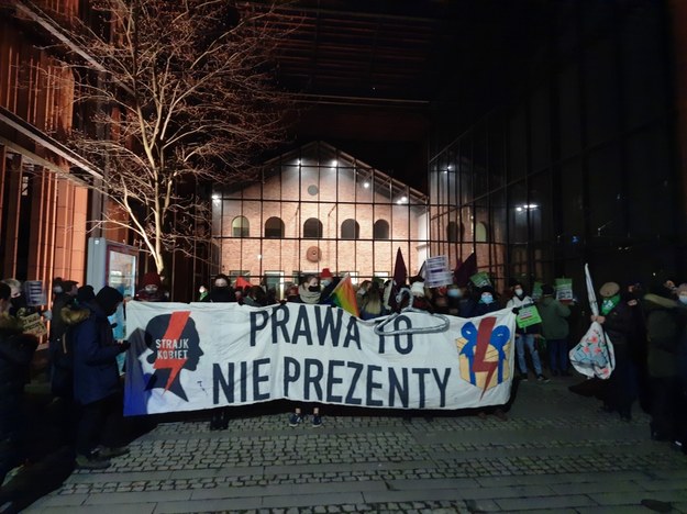 Demonstracja w obronie praw kobiet w Krakowie /Marek Wiosło /RMF FM