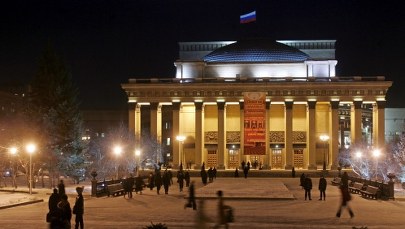Demonstracja w obronie spektaklu operowego. Dyrektor zwolniony   