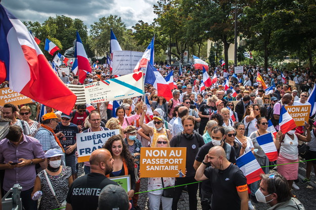 Demonstracja w Paryżu /Christophe Petit-Tesson /PAP/EPA