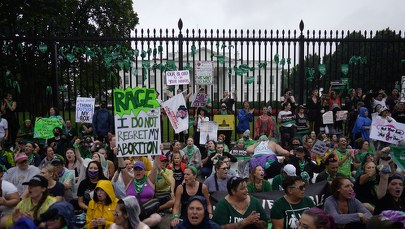 Demonstracja zwolenników prawa do aborcji przed Białym Domem
