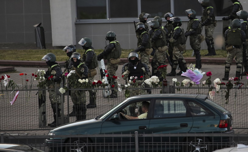 Demonstracje po wyborach na Białorusi /TATYANA ZENKOVICH  /PAP