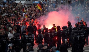 Demonstracje po zajściach w niemieckim Chemnitz 