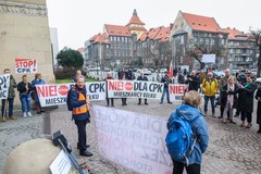 Demonstracji przed Śląskim Urzędem Wojewódzkim w Katowicach ws. 