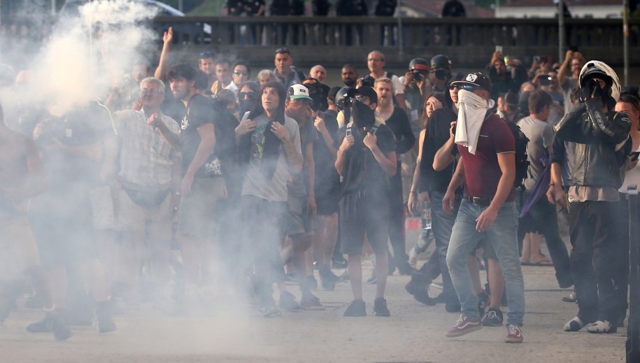 Demonstranci w Bayonne /Frederic Scheiber /PAP/EPA