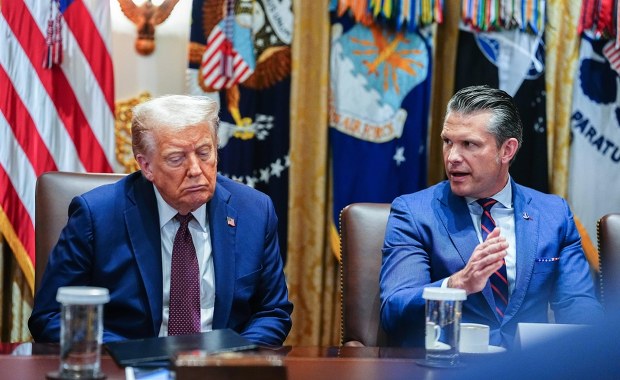 Departament wojny powraca. Sygnał Donalda Trumpa