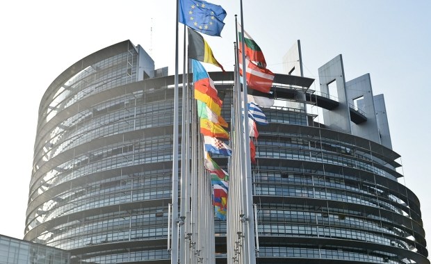 "Der Spiegel": Zwolennicy ISIS wśród kierowców wożących urzędników europarlamentu