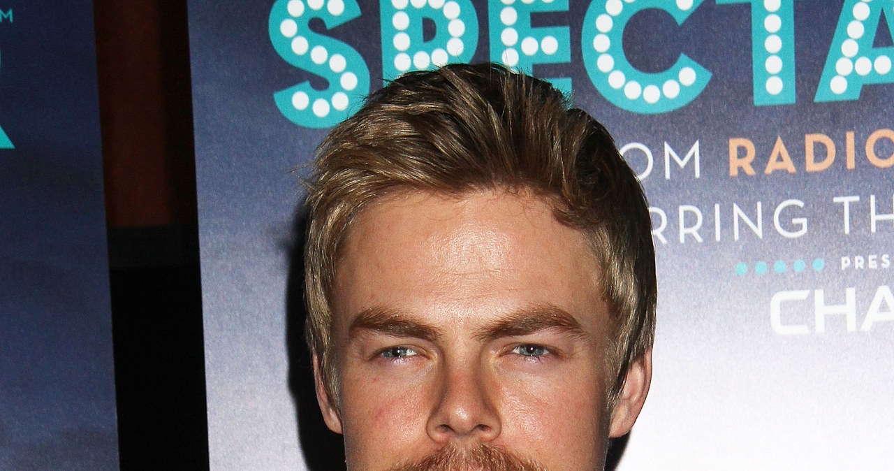 Derek Hough /Laura Cavanaugh /Getty Images