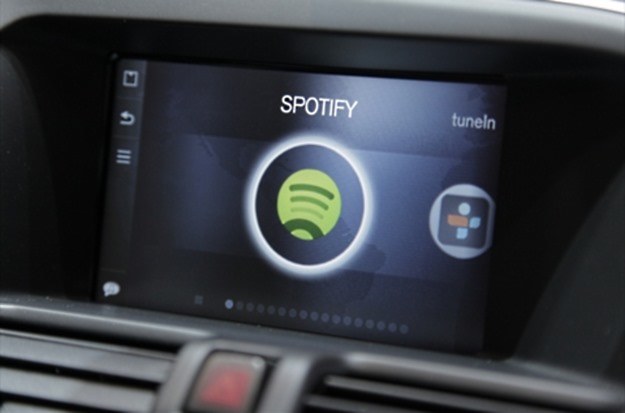 Deska rozdzielcza Volvo z aplikacją Spotify /materiały prasowe