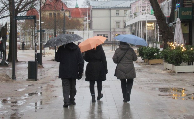 Deszcz i nawet 13 stopni. Prognoza pogody na nowy tydzień