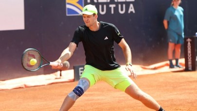 Deszcz nie zatrzymał Hurkacza. Polak w ćwierćfinale