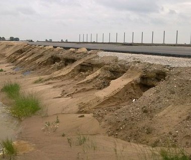 Deszcze dewastują plac budowy A1 pod Włocławkiem