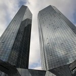 Deutsche Bank zawarł ugodę z władzami USA, zapłaci kilka mld dolarów kary