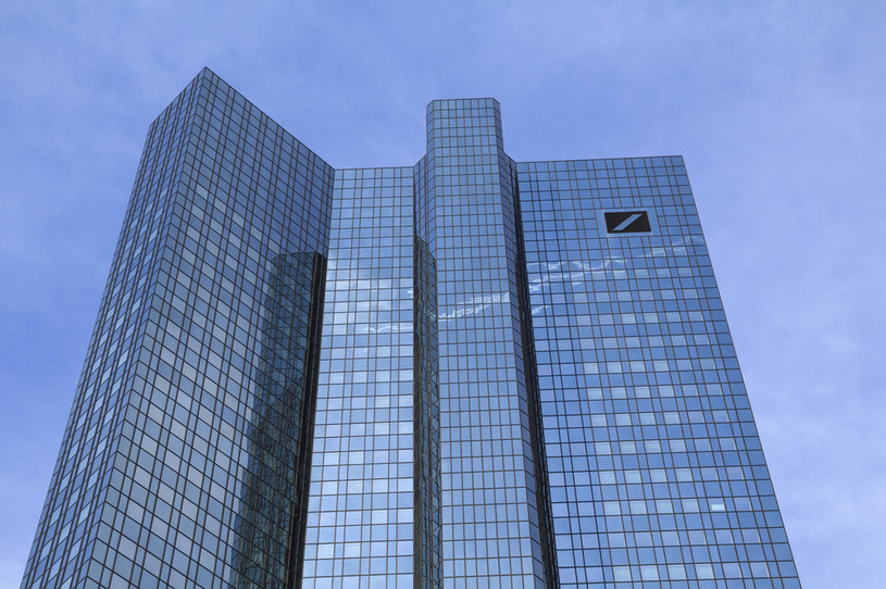 Deutsche Bank zmienił decyzję w sprawie działalności w Rosji /123RF/PICSEL
