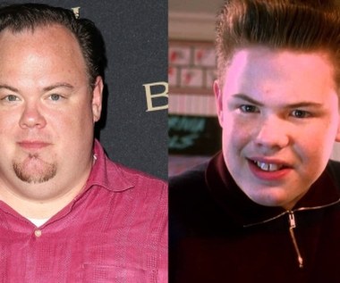 Devin Ratray - grający Buzza, starszego brata Kevina, Ratray pojawiał się później w rolach epizodycznych, między innymi "Nebrasce" i "R.I.P.D.". 

Wystąpił także w mockumencie "Courting Condi" opowiadającym o jego nieudanych próbach zdobycia serca ówczesnej Sekretarz Stanu Condoleezzy Rice.