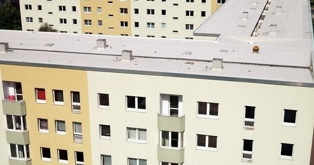 Deweloperzy koncentrują się na budowie możliwie najtańszych mieszkań, które najłatwiej sprzedać /&copy;123RF/PICSEL