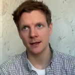 „Dexter: Grzech pierworodny”: Patrick Gibson o budowaniu postaci Dextera w prequelu SkyShowtime
