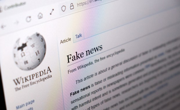 ​Dezinformacja o dronach w Polsce na hiszpańskojęzycznej Wikipedii