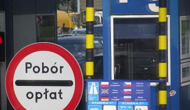 "DGP": Uwaga! Jeden kraj, trzy e-myta